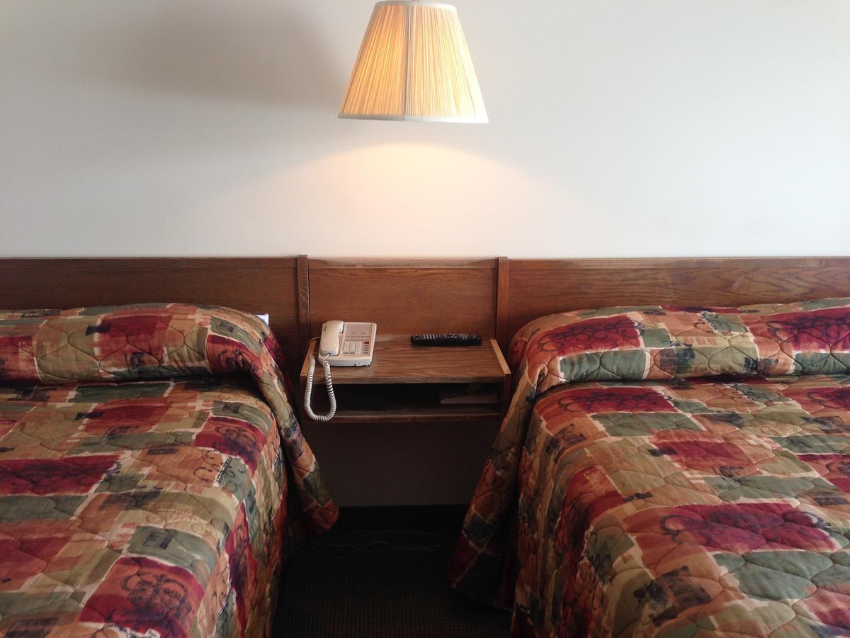 High River Motor Motel Bagian luar foto