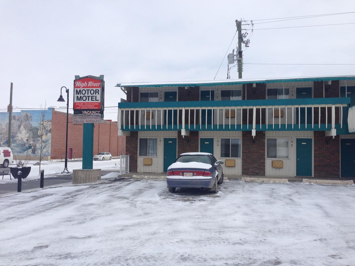 High River Motor Motel Bagian luar foto